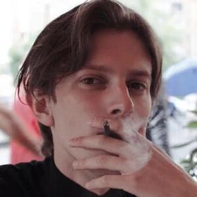 02mp@Adrian