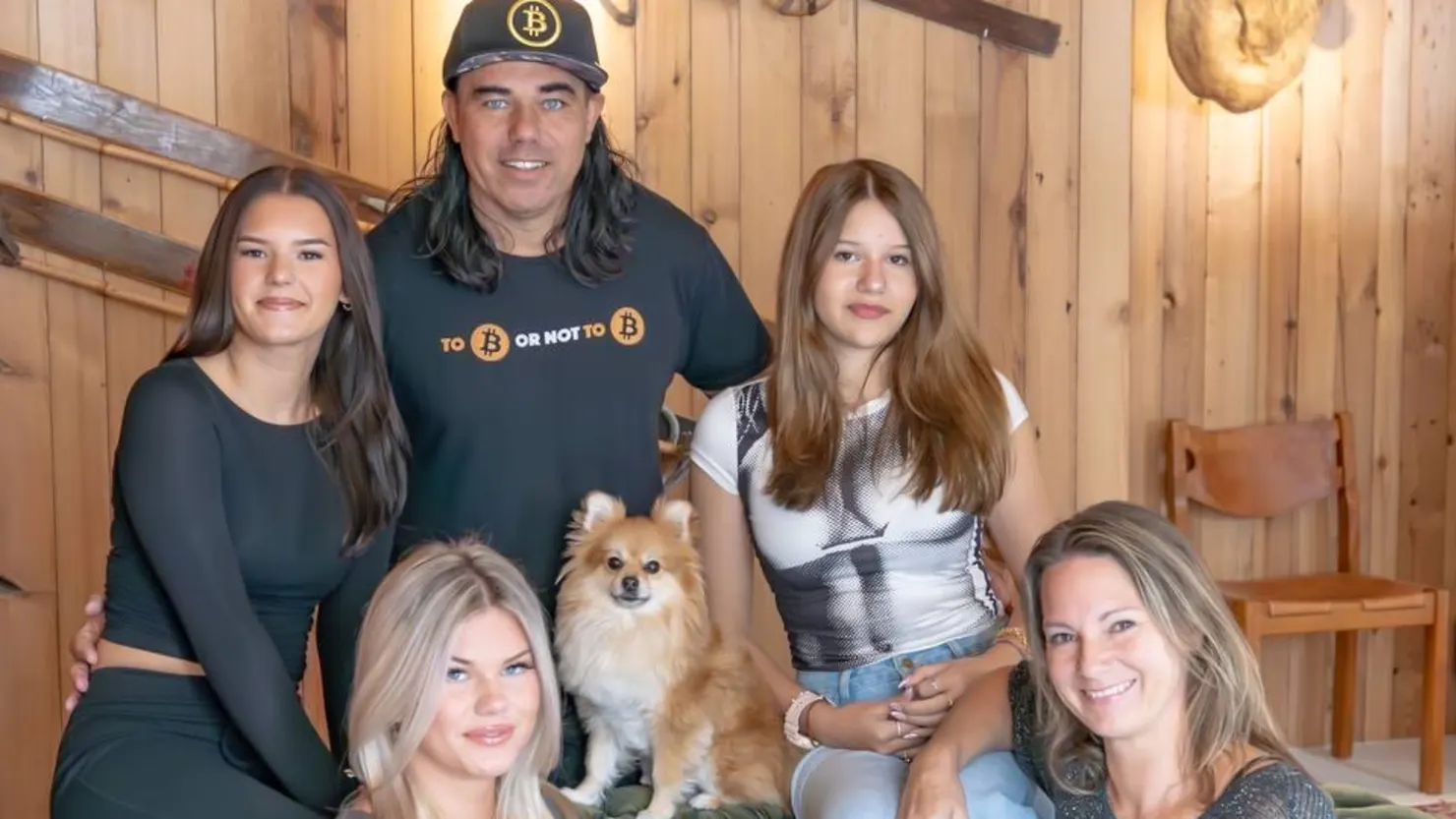 Relatório Glassnode: 30% da circulação de Bitcoin foi controlada por instituições e governos, empurrando o BTC para as reservas nacionais